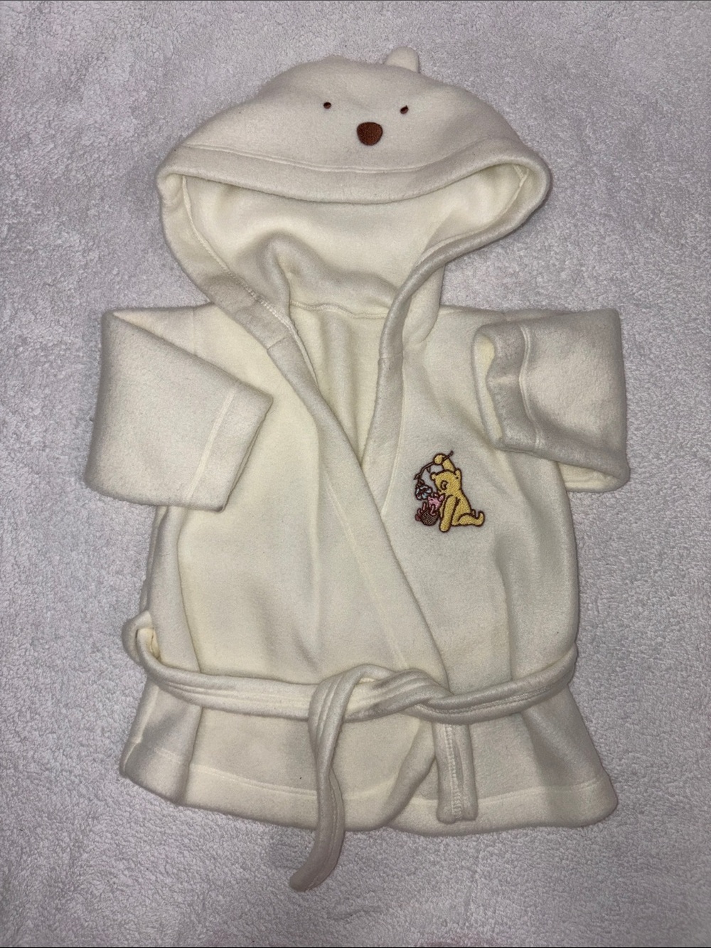 Disney vintage Cream Hooded Baby Robe with Pooh Embroidery 18/24m